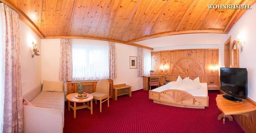 Hotel Berghof Нойштифт-им-Штубайталь Номер фото